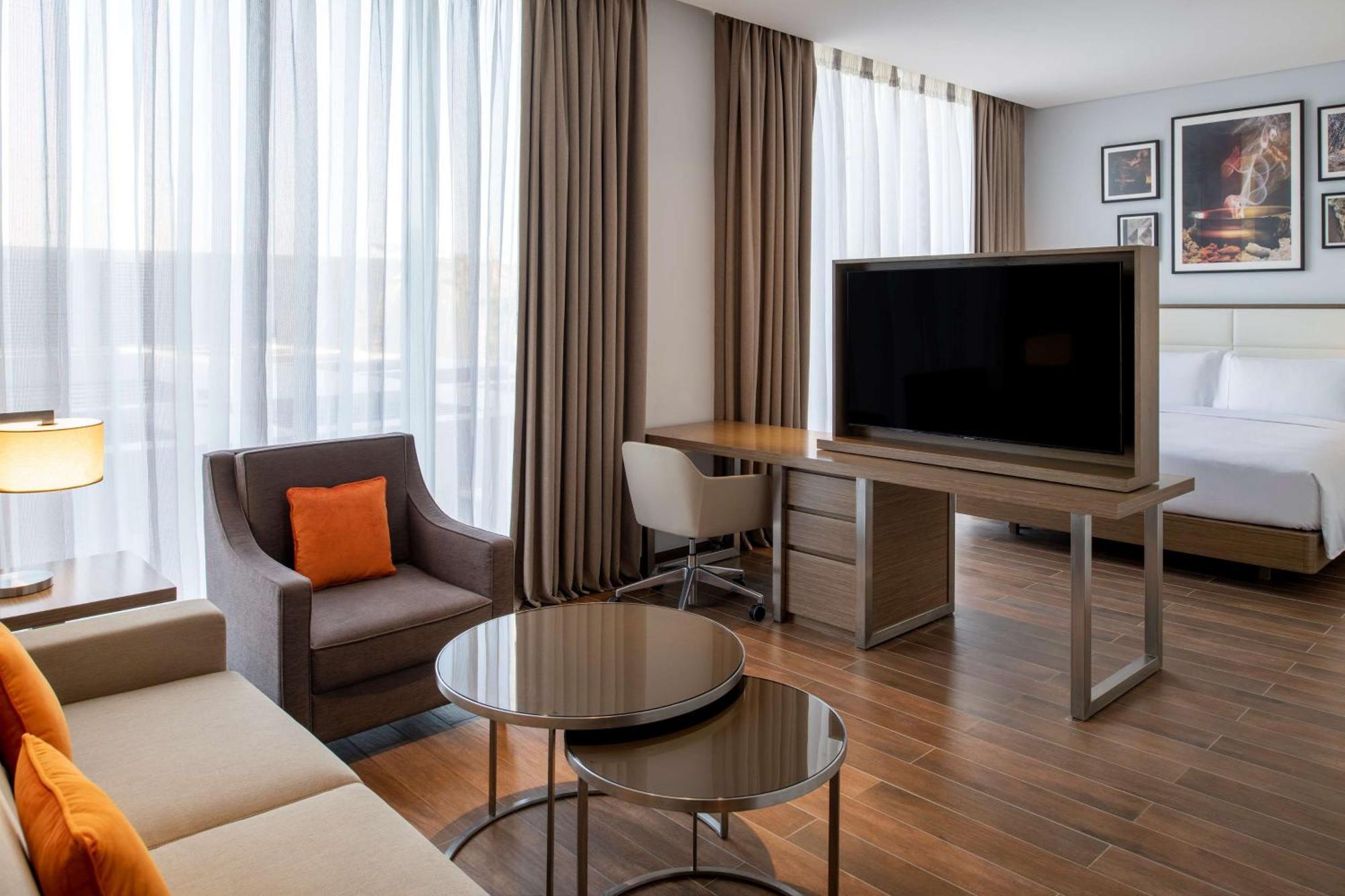 Doubletree Suites By Hilton - Riyadh Financial District Dış mekan fotoğraf
