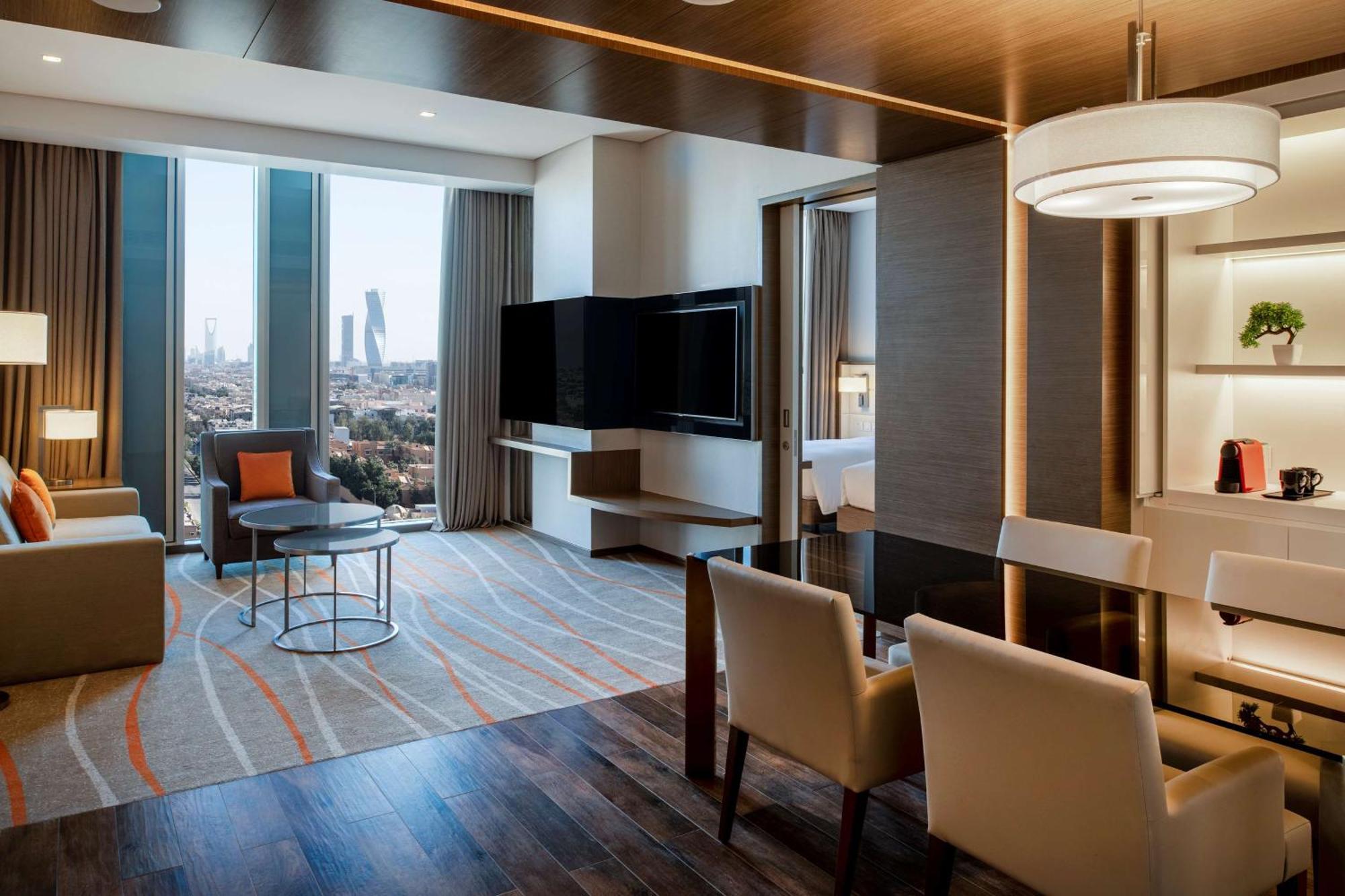 Doubletree Suites By Hilton - Riyadh Financial District Dış mekan fotoğraf